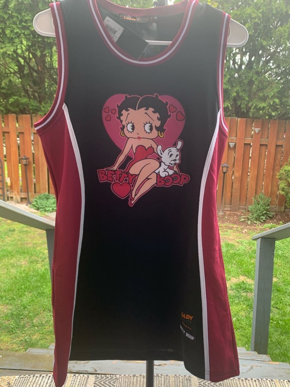 Betty Boop Black & Burgundy Graphic Tank Top Dress! Medium!